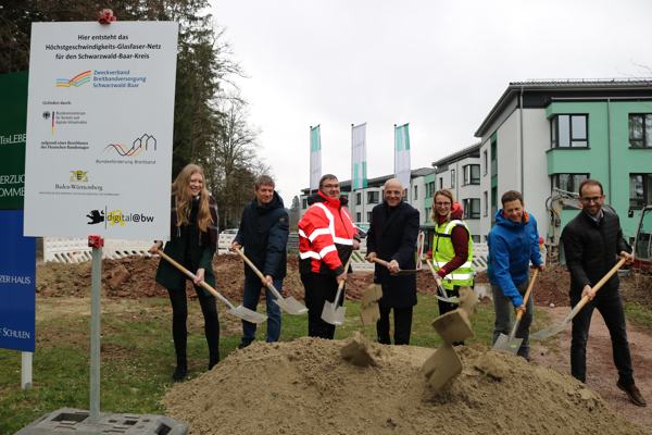 Offizieller Spatenstich für „Königsfeld 1. und 2. Bauabschnitt"